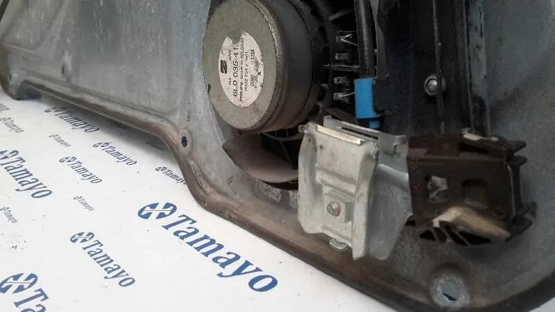 Elevalunas Delantero Derecho para Seat Ibiza (6L1)