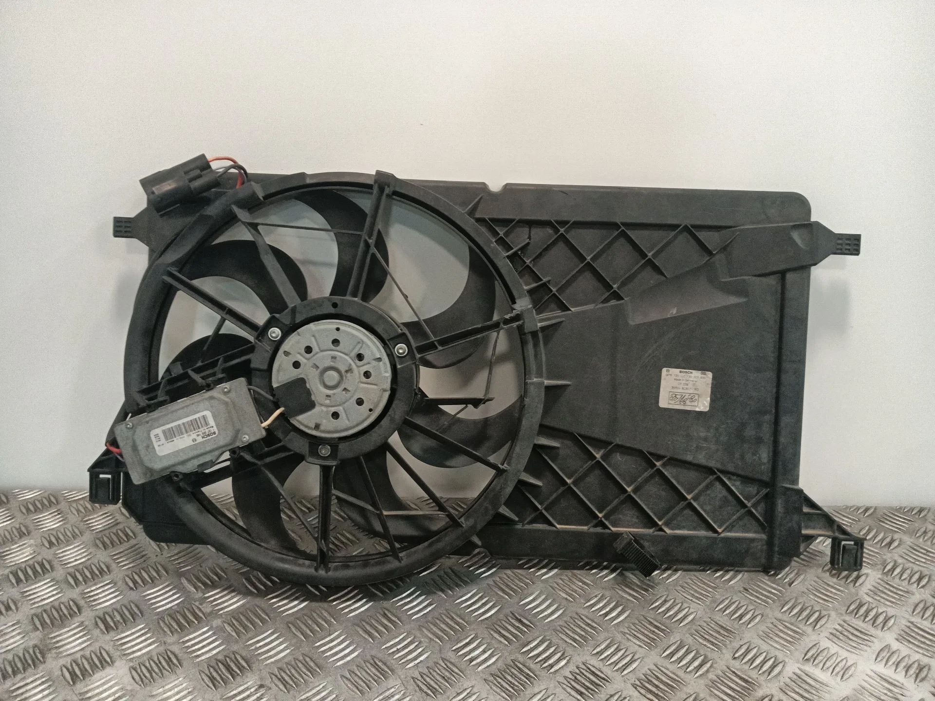 Electroventilador para Volvo V50 Familiar