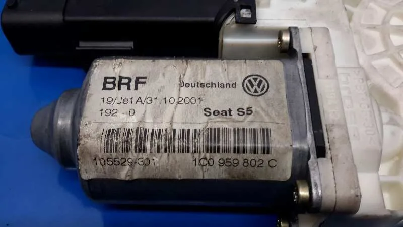 Motor Elevalunas Delantero Derecho para Seat Toledo (1M2)