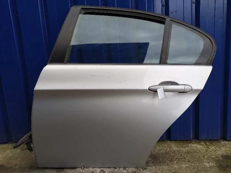 Puerta Trasera Izquierda para Bmw Serie 3 Berlina (E90)