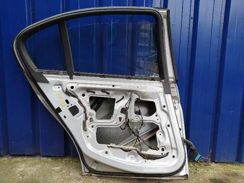 Puerta Trasera Izquierda para Bmw Serie 3 Berlina (E90)