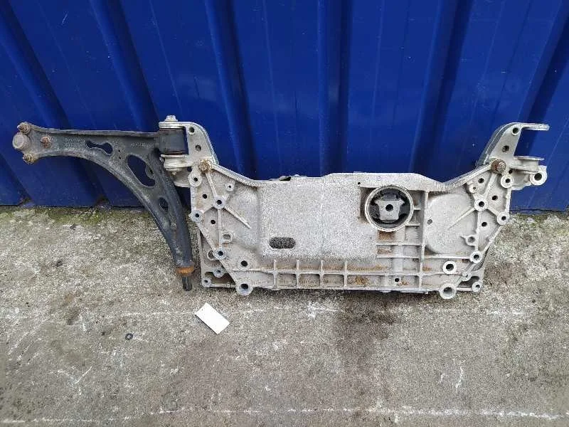 Puente Delantero para Volkswagen Golf Vi (5K1)