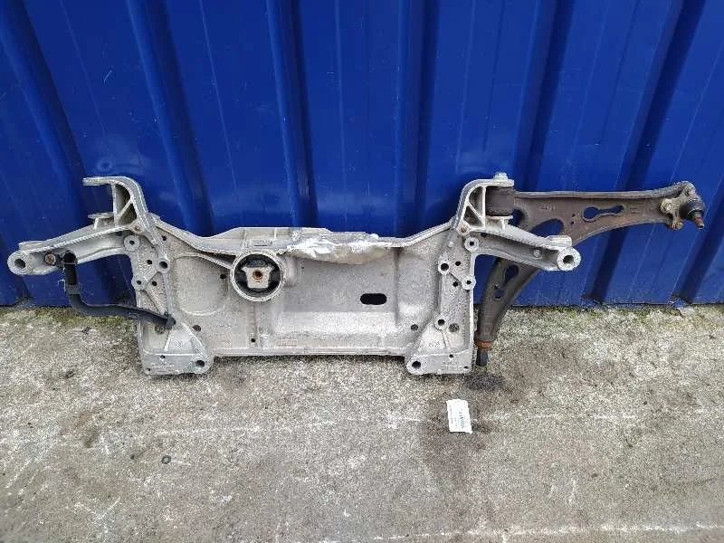 Puente Delantero para Volkswagen Golf Vi (5K1)