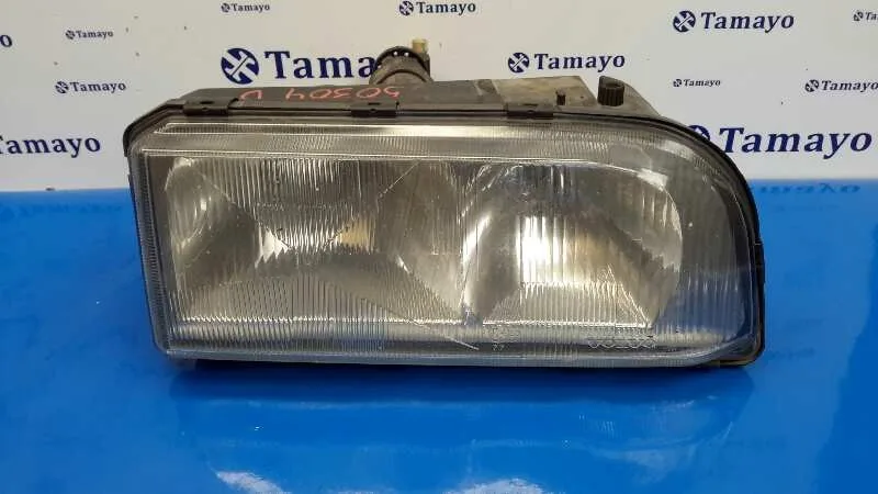 Faro Derecho para Volvo Serie 850