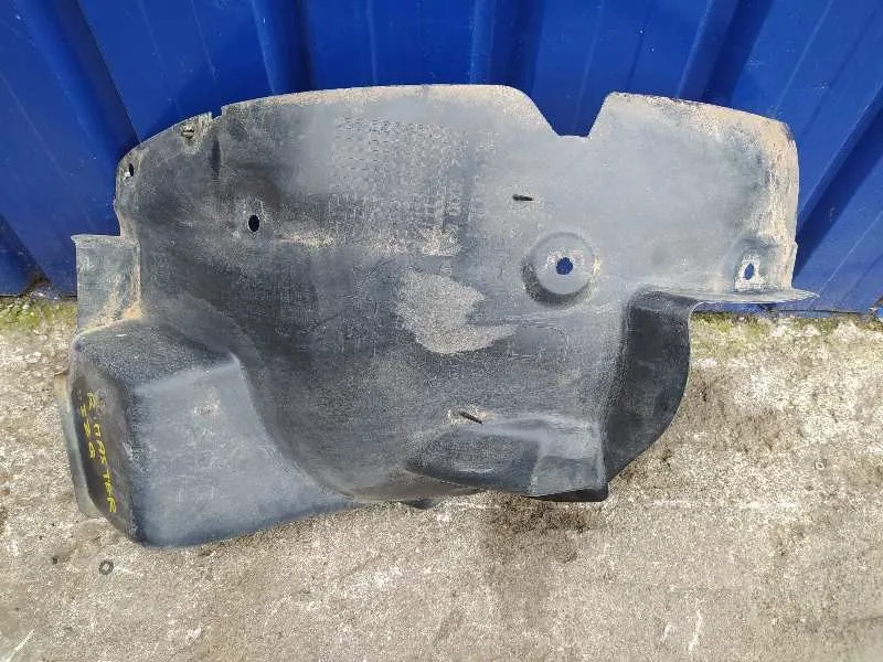 Plastico Paso Rueda Delantero Izquierdo para Renault Master Kasten