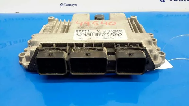 Centralita Motor Uce para Renault Trafic Caja Cerrada (Ab 4.01)