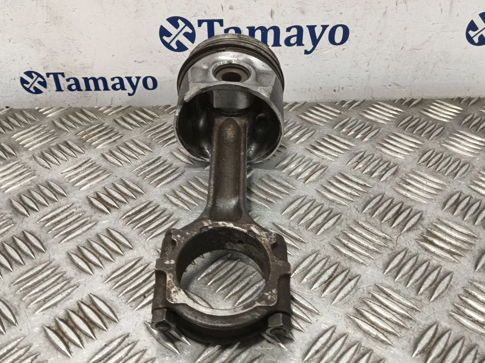 Piston para Mercedes-Benz Sprinter (W901,W904) Caja Cerr.