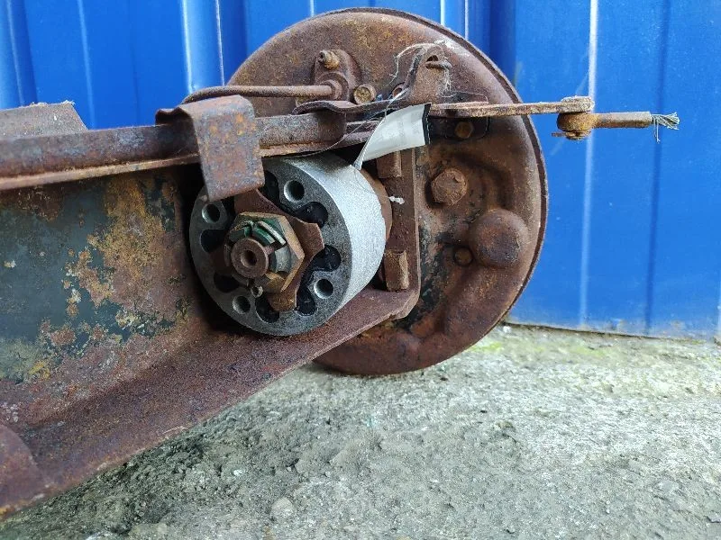Brazo Suspension Inferior Trasero Derecho para Seat 600