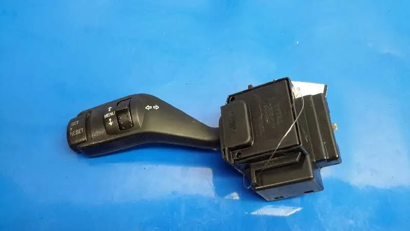 Mando Intermitentes para Ford Focus Berlina (Cap)
