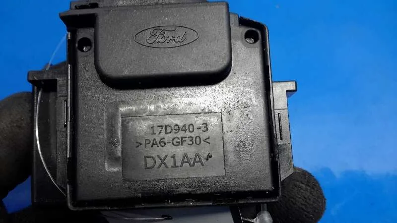 Mando Intermitentes para Ford Focus Berlina (Cap)