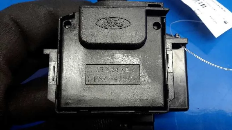 Mando Limpia para Ford Focus Berlina (Cap)
