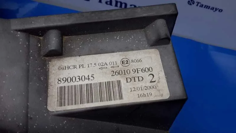 Faro Derecho para Nissan Primera Berlina (P11)