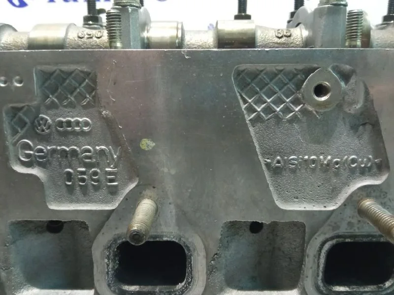 Culata para Volkswagen Passat Berlina (3B2)