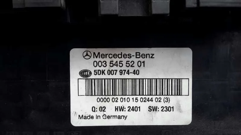 Caja Reles / Fusibles para Mercedes-Benz Clase C (W203) Berlina
