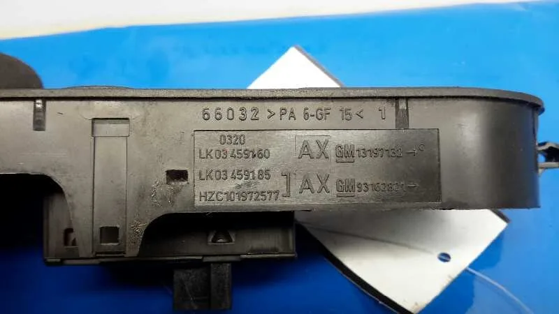Mando Elevalunas Delantero Derecho para Opel Astra H Ber.