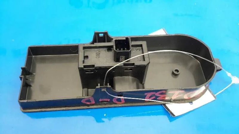 Mando Elevalunas Delantero Derecho para Opel Astra H Ber.