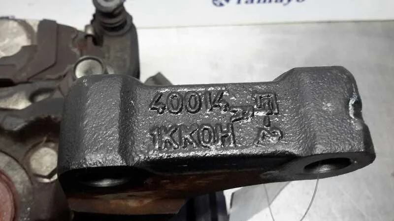 Mangueta Delantera Derecha para Nissan Pulsar (C13)