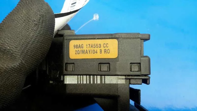 Mando Limpia para Ford Focus Berlina (Cak)