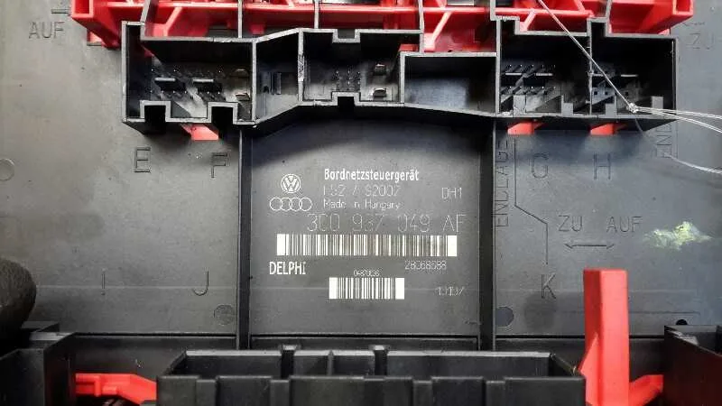 Caja Reles / Fusibles para Skoda Octavia Combi (1Z5)