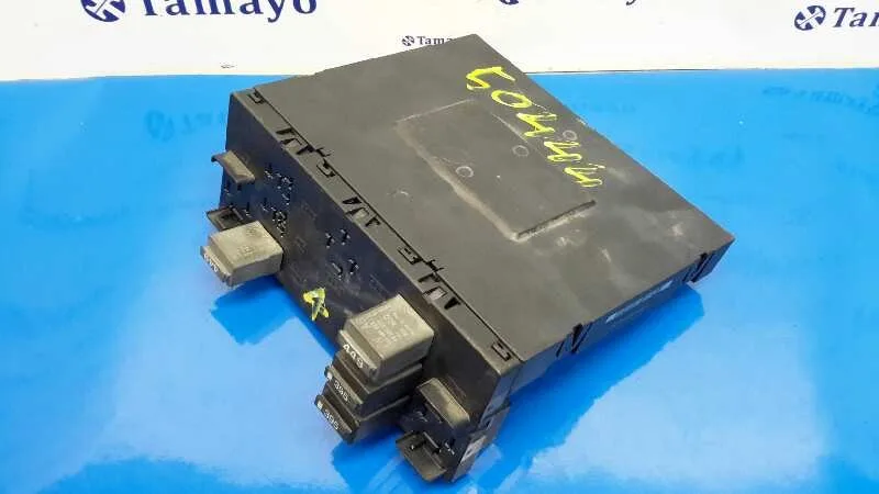 Caja Reles / Fusibles para Skoda Octavia Combi (1Z5)