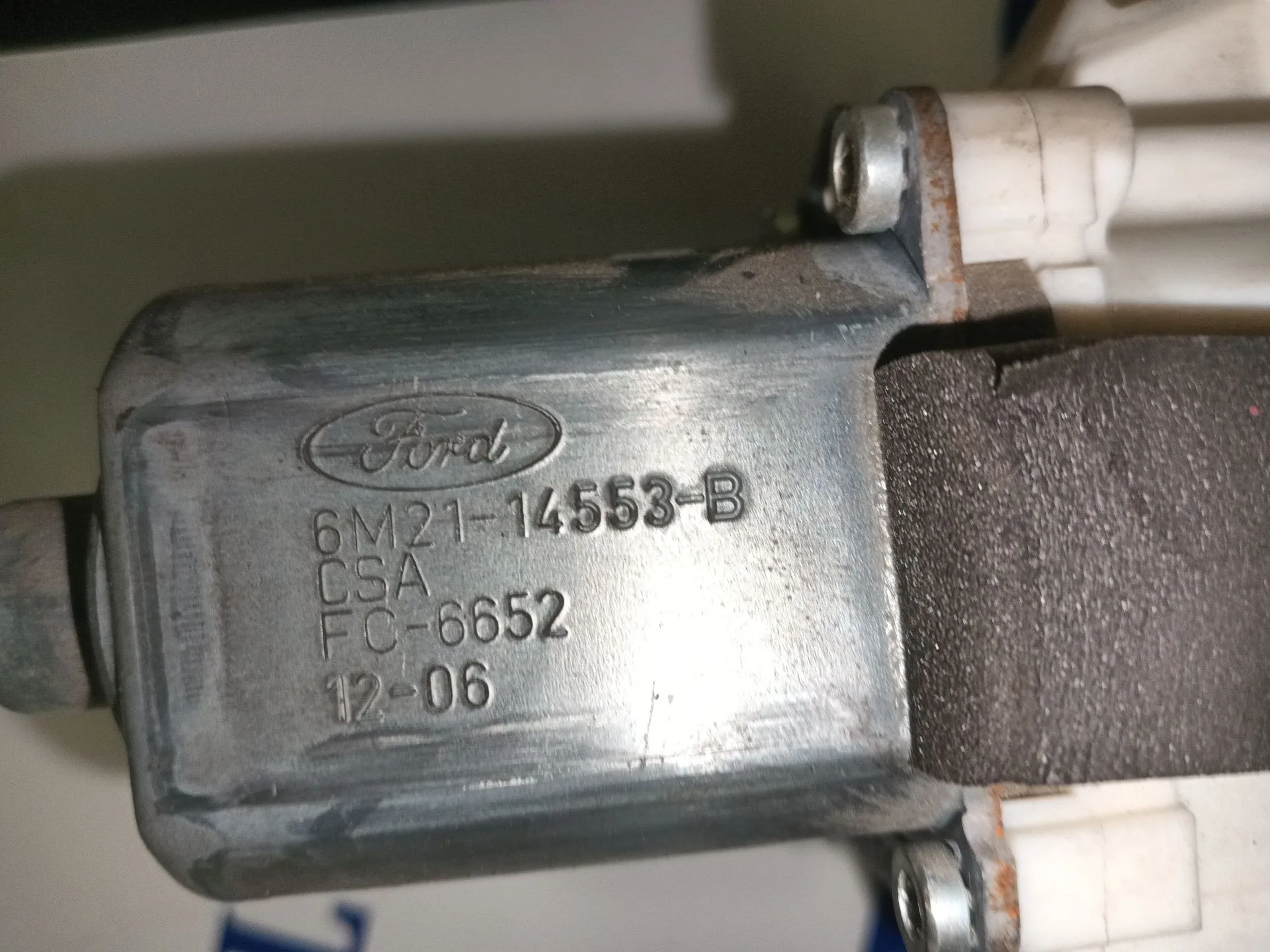 Elevalunas Delantero Derecho para Ford Mondeo Sportbreak (Ca2)