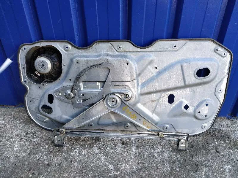 Elevalunas Delantero Derecho para Ford Focus Berlina (Cap)