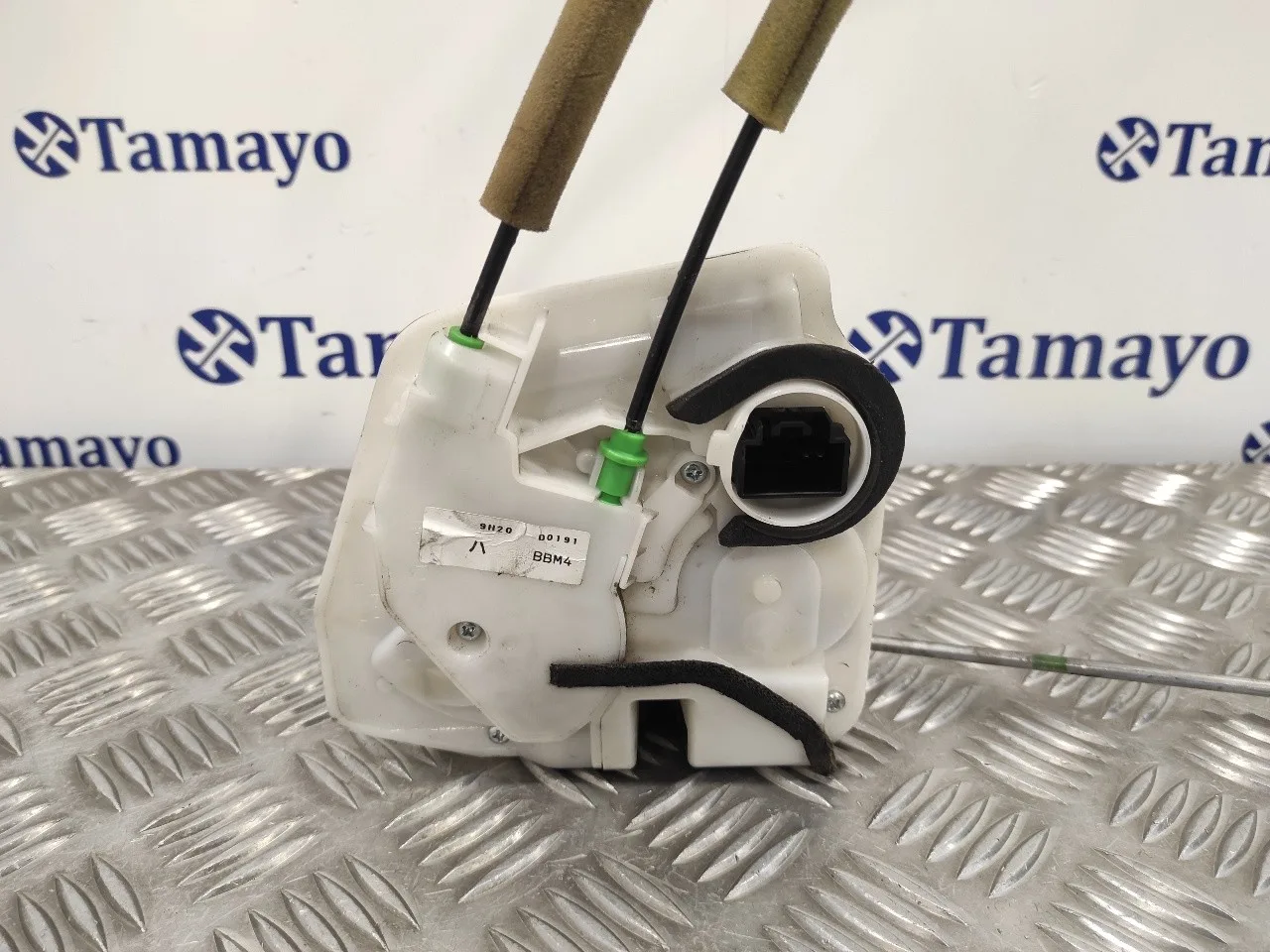 Cerradura Puerta Delantera Derecha para Mazda 3 Lim. (Bl)