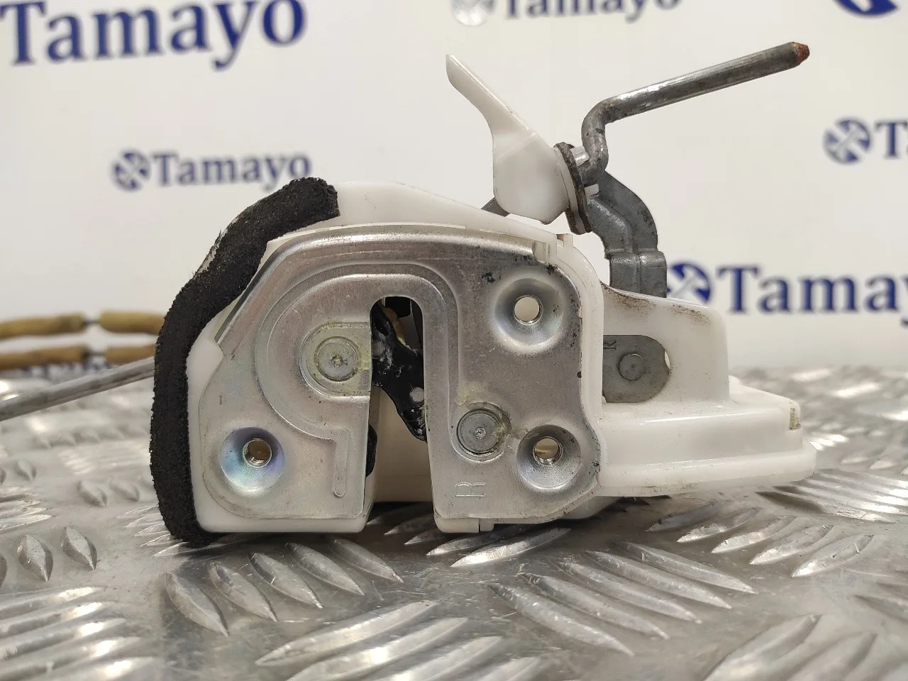 Cerradura Puerta Delantera Derecha para Mazda 3 Lim. (Bl)