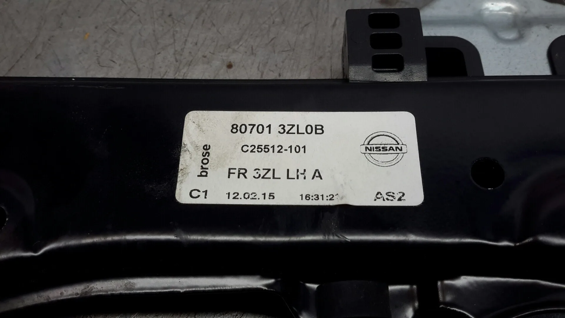 Elevalunas Delantero Izquierdo para Nissan Pulsar (C13)