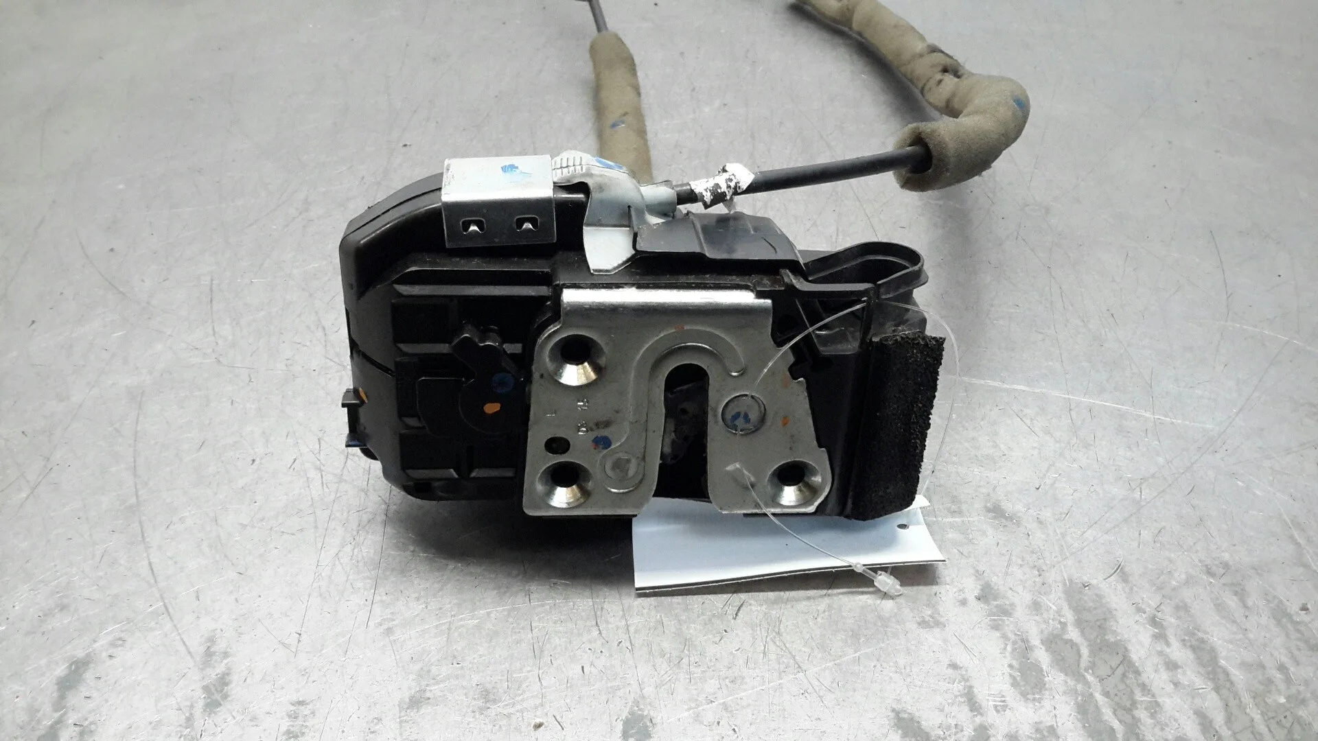 Cerradura Puerta Trasera Izquierda para Nissan Pulsar (C13)