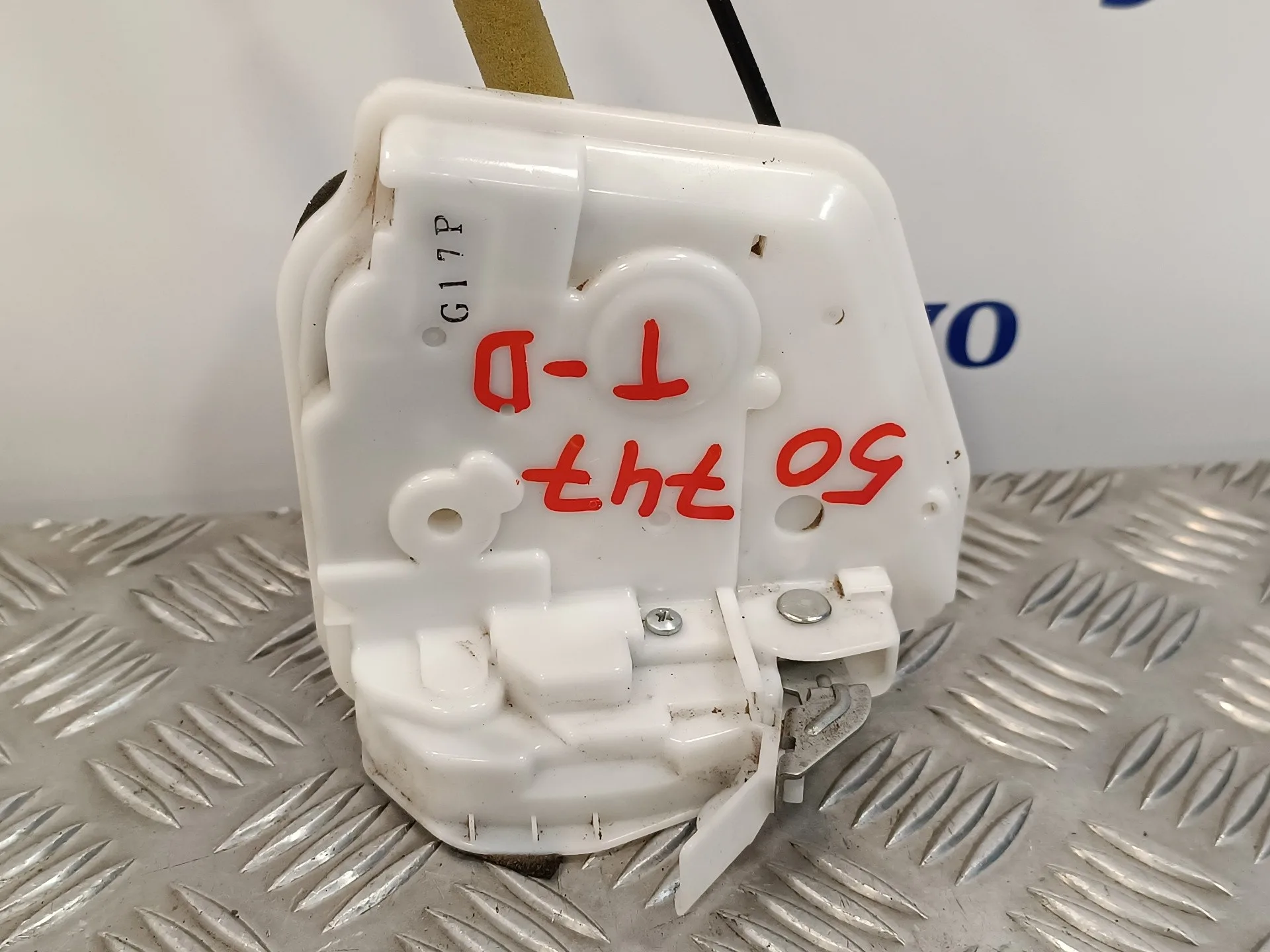 Cerradura Puerta Trasera Derecha para Mazda 3 Lim. (Bl)