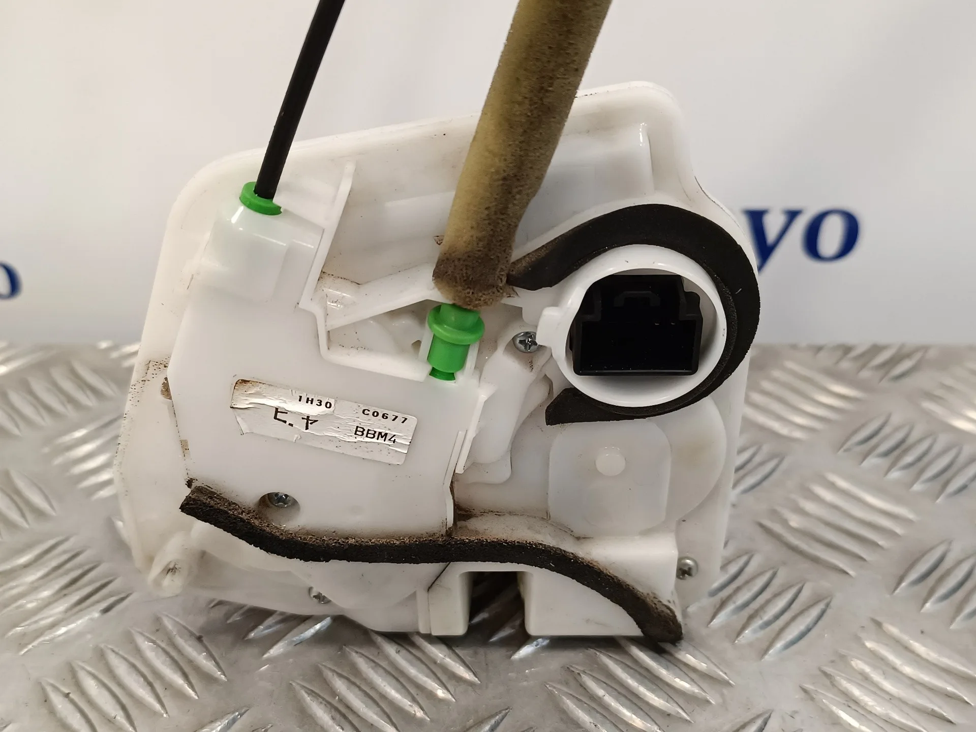 Cerradura Puerta Trasera Derecha para Mazda 3 Lim. (Bl)