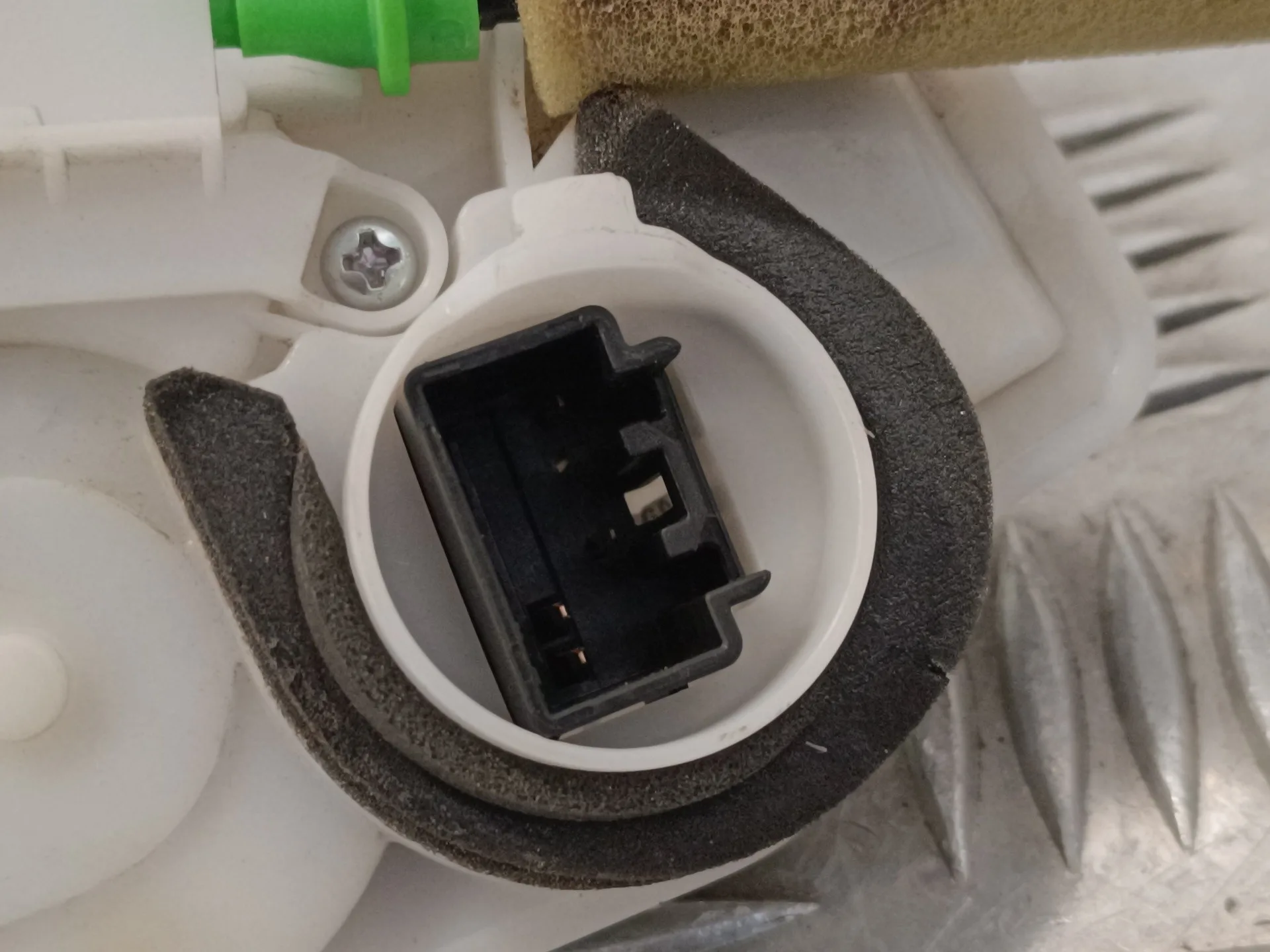 Cerradura Puerta Trasera Derecha para Mazda 3 Lim. (Bl)