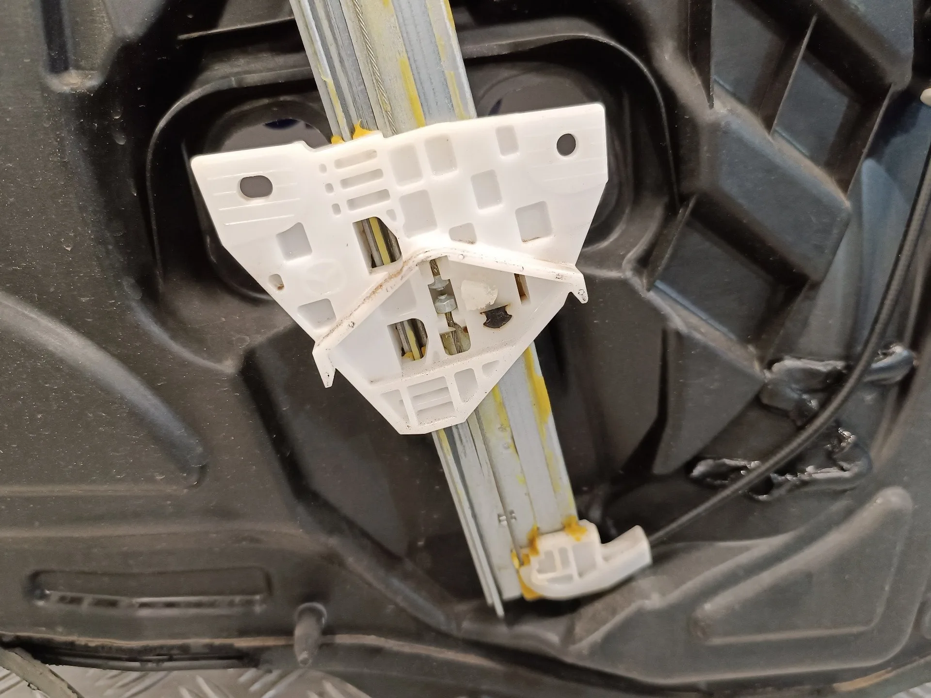 Elevalunas Delantero Derecho para Mazda 3 Lim. (Bl)