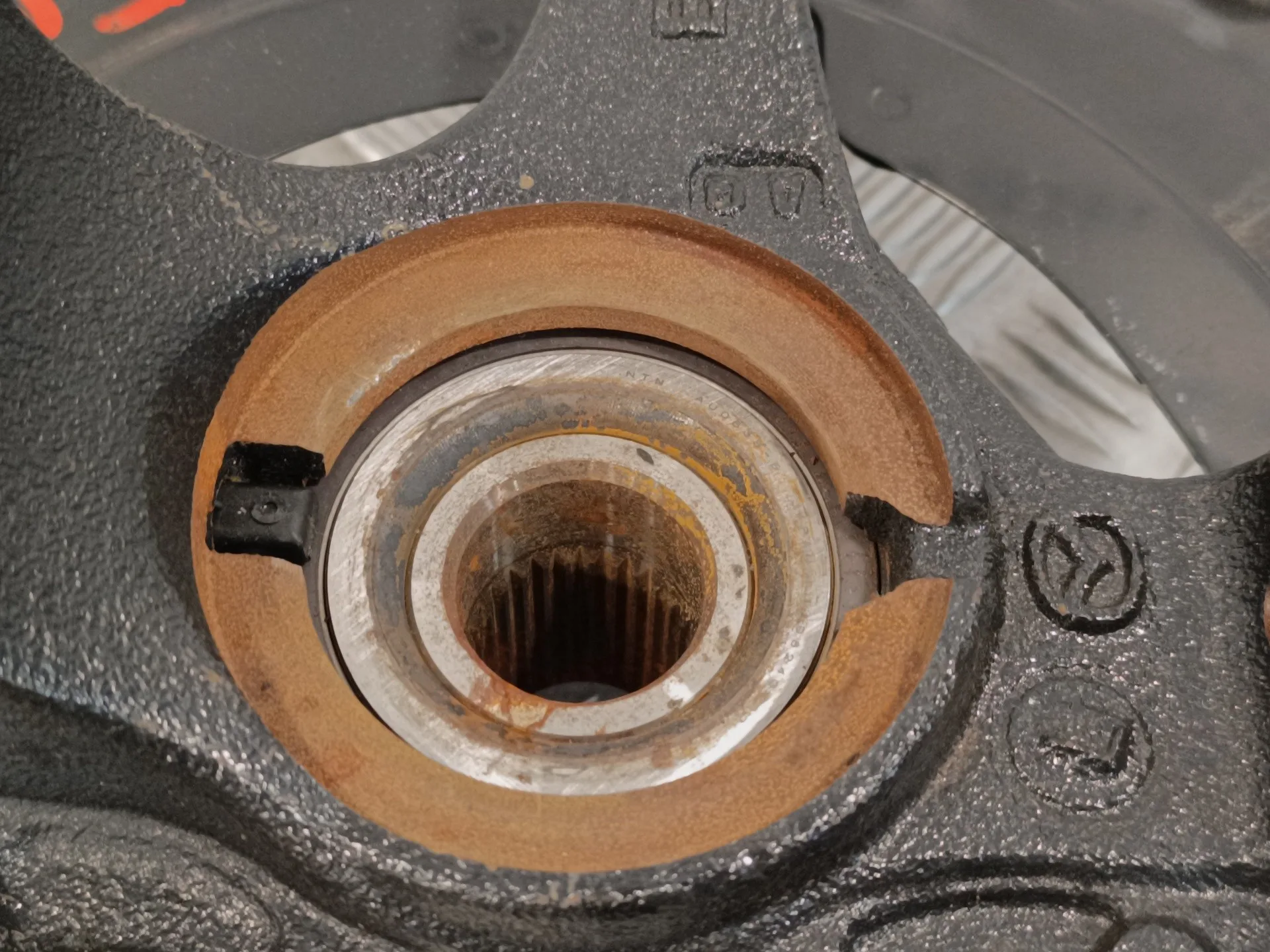 Mangueta Delantera Derecha para Mazda 3 Lim. (Bl)