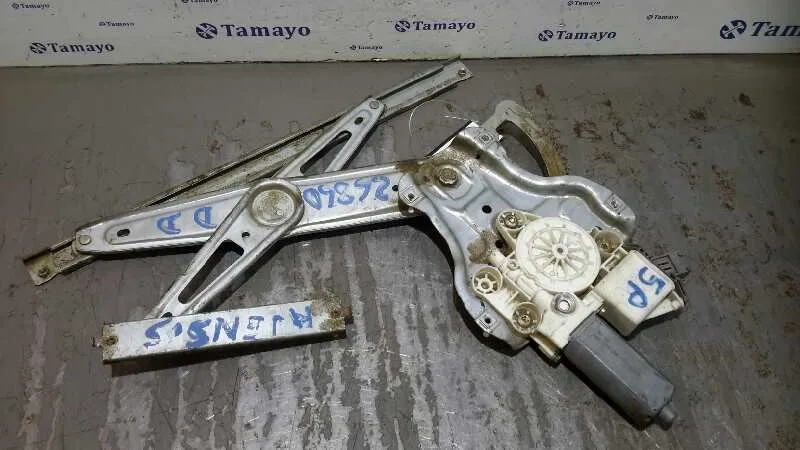 Elevalunas Delantero Derecho para Toyota Avensis Berlina (T25)