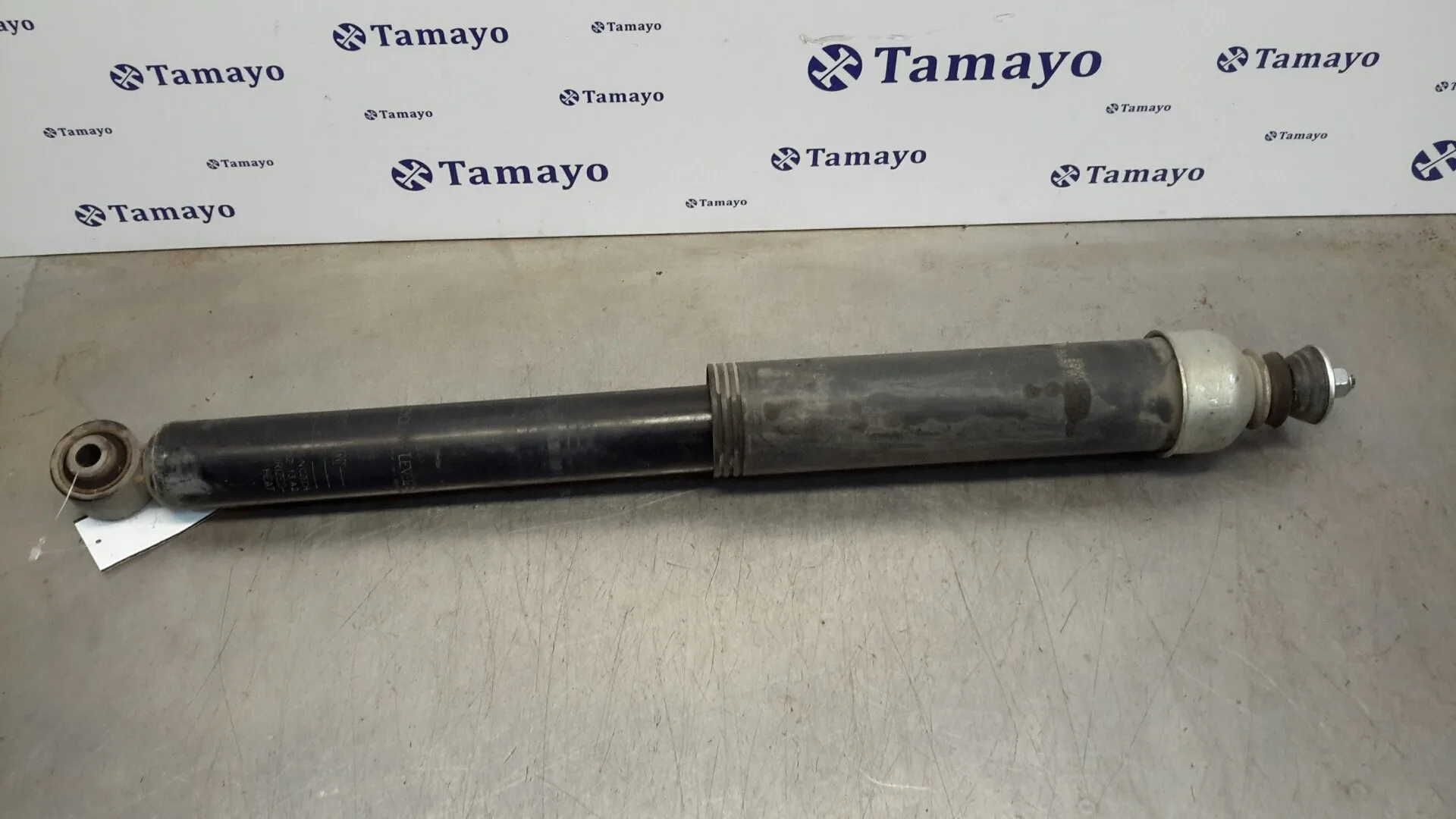 Amortiguador Trasero Derecho para Nissan Pulsar (C13)