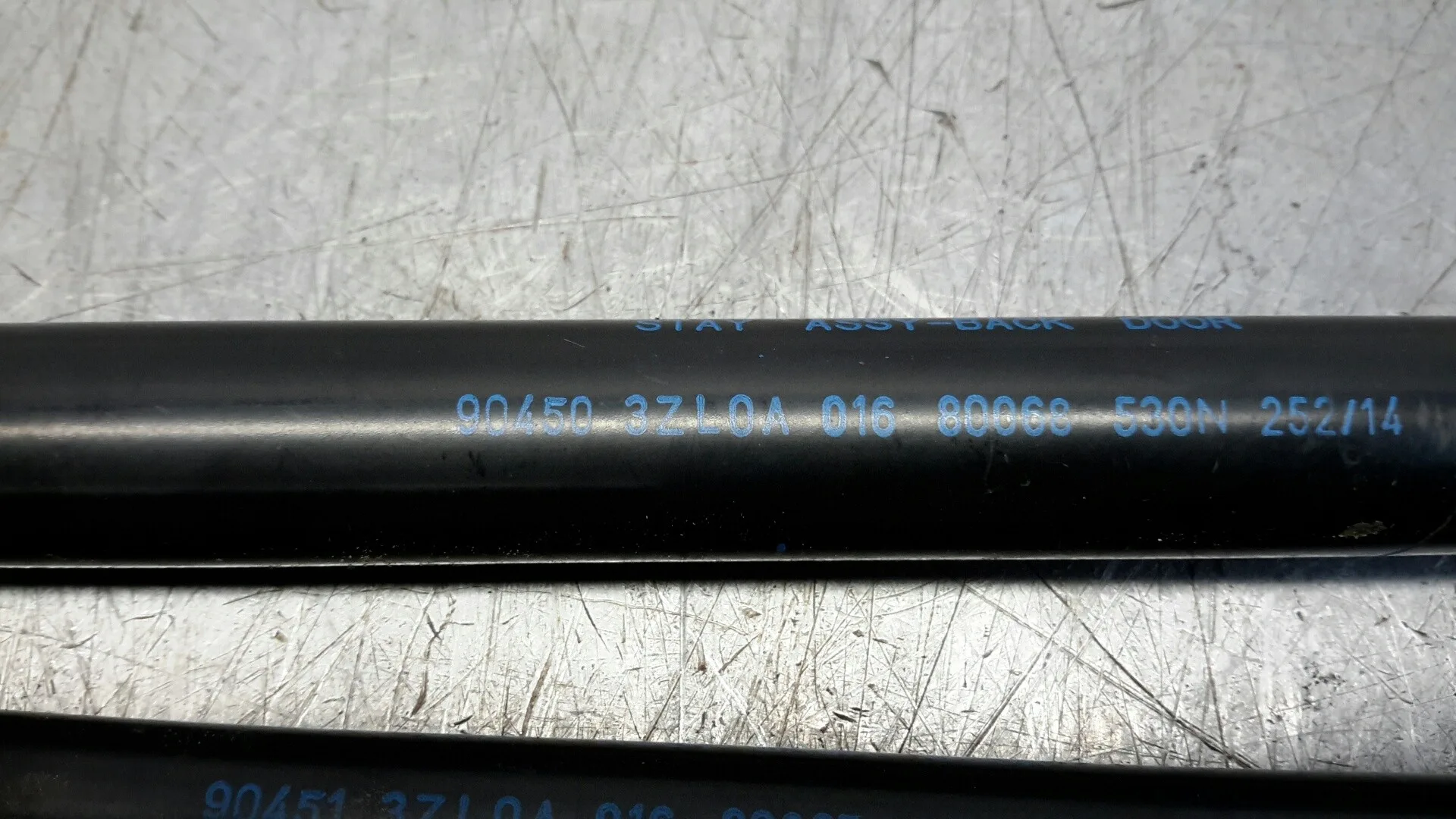Amortiguadores Maletero / Porton para Nissan Pulsar (C13)
