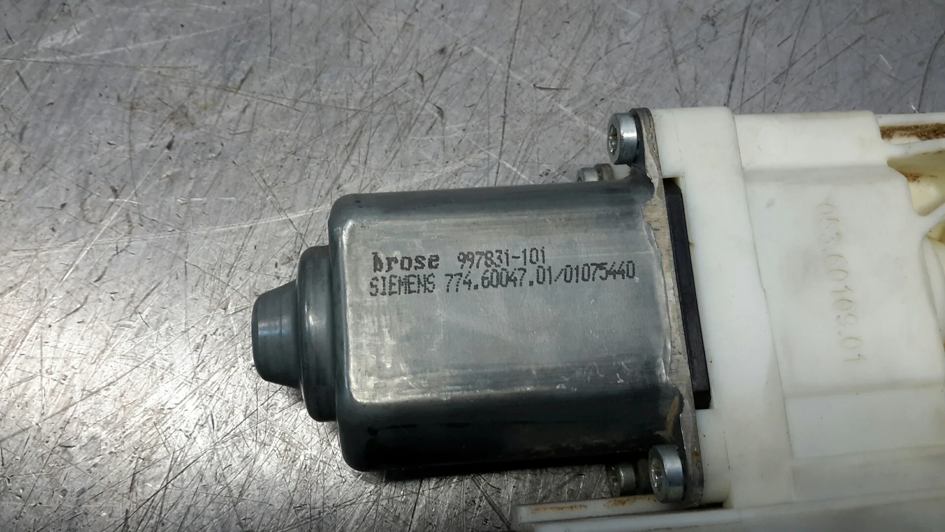 Motor Elevalunas Delantero Derecho para Peugeot 307 Break/Sw (S2)