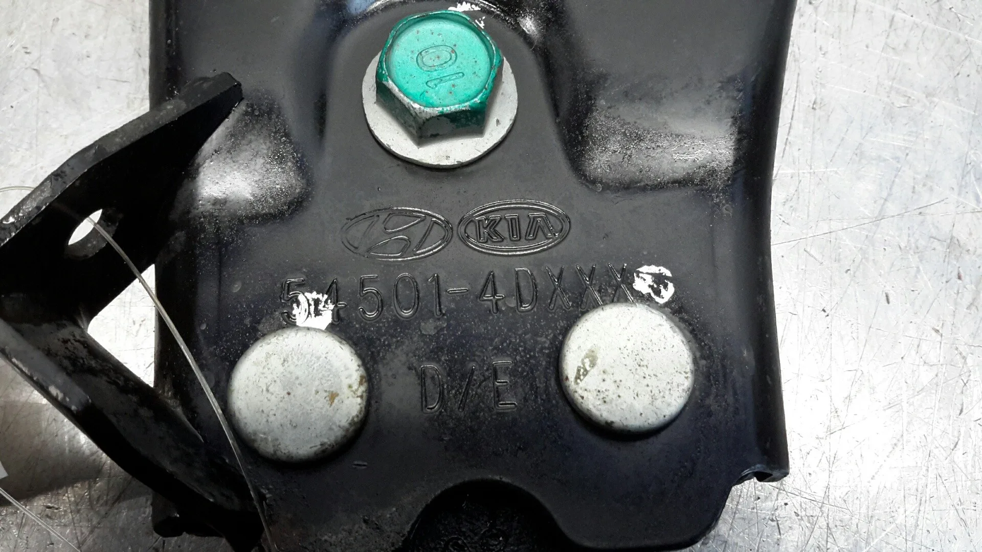 Brazo Suspension Inferior Delantero Derecho para Kia Carnival