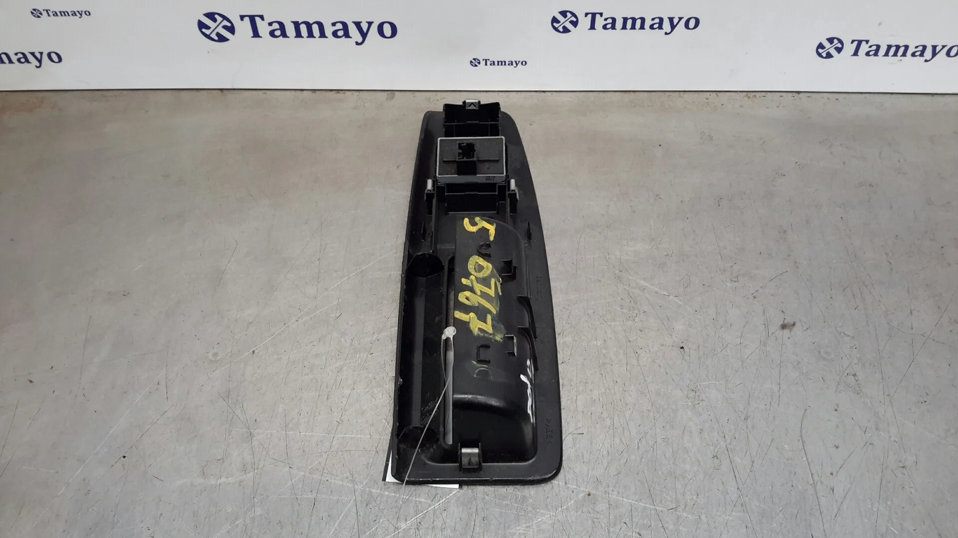 Mando Elevalunas Delantero Izquierdo para Volkswagen Polo (9N3)