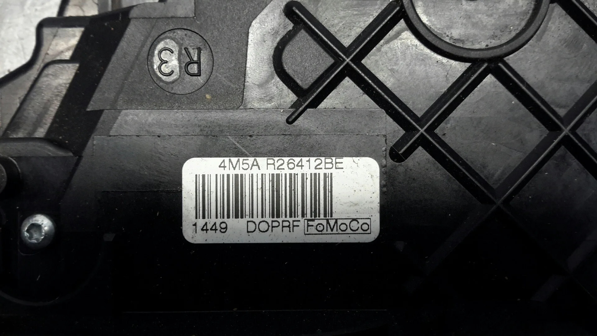 Cerradura Puerta Trasera Derecha para Ford Focus Lim. (Cb4)