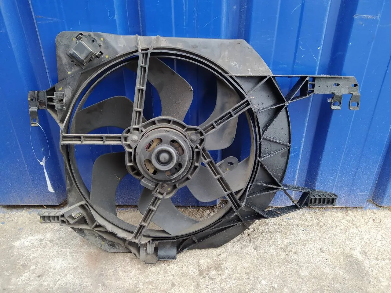 Electroventilador para Renault Trafic Combi (Ab 4.01)