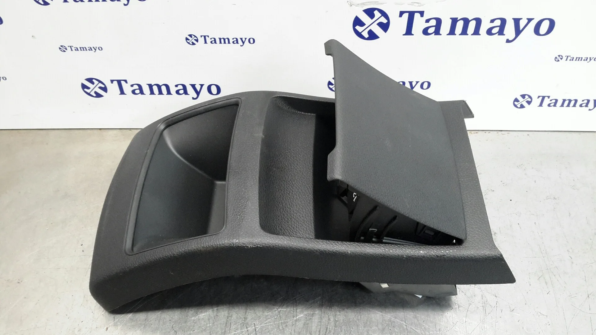 Cenicero para Mercedes-Benz Clase A (W176)