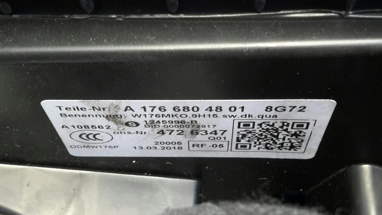 Apoyabrazos Central para Mercedes-Benz Clase A (W176)