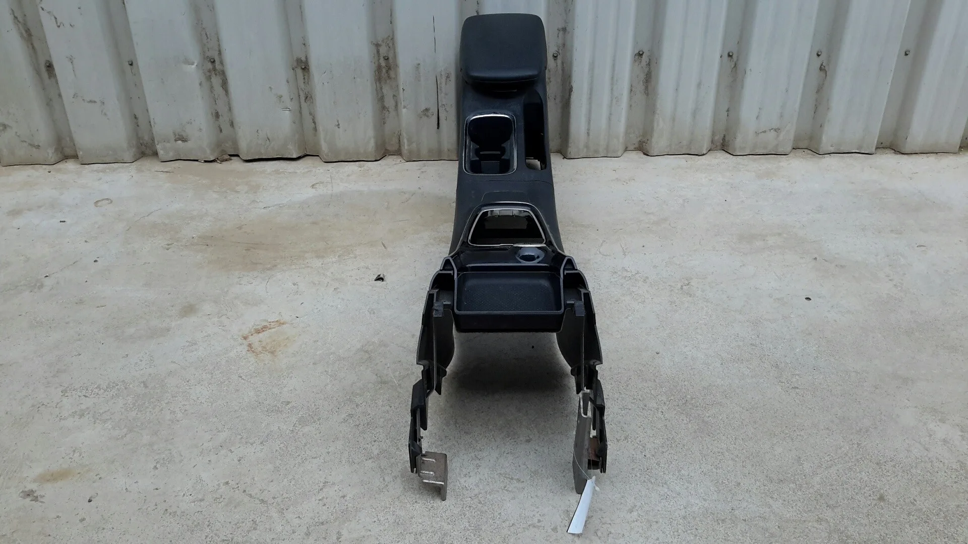 Apoyabrazos Central para Nissan Pulsar (C13)