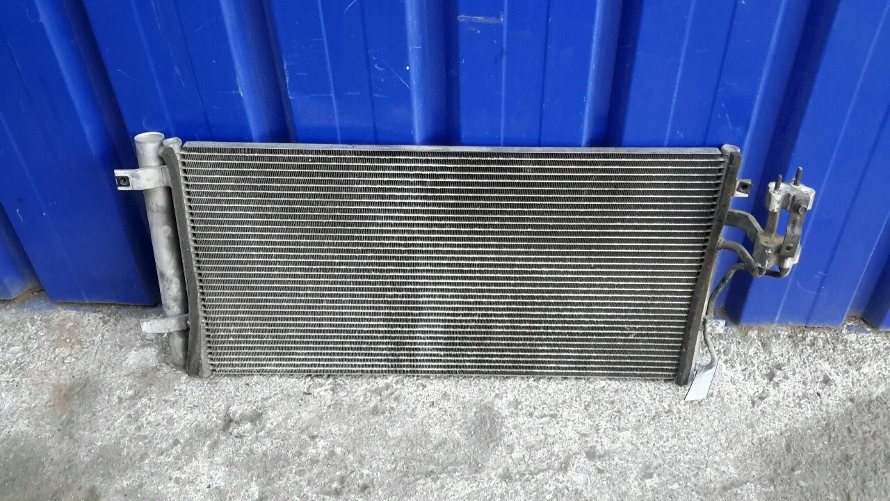 Condensador / Radiador Aire Acondicionado para Hyundai Sonata (Nf)