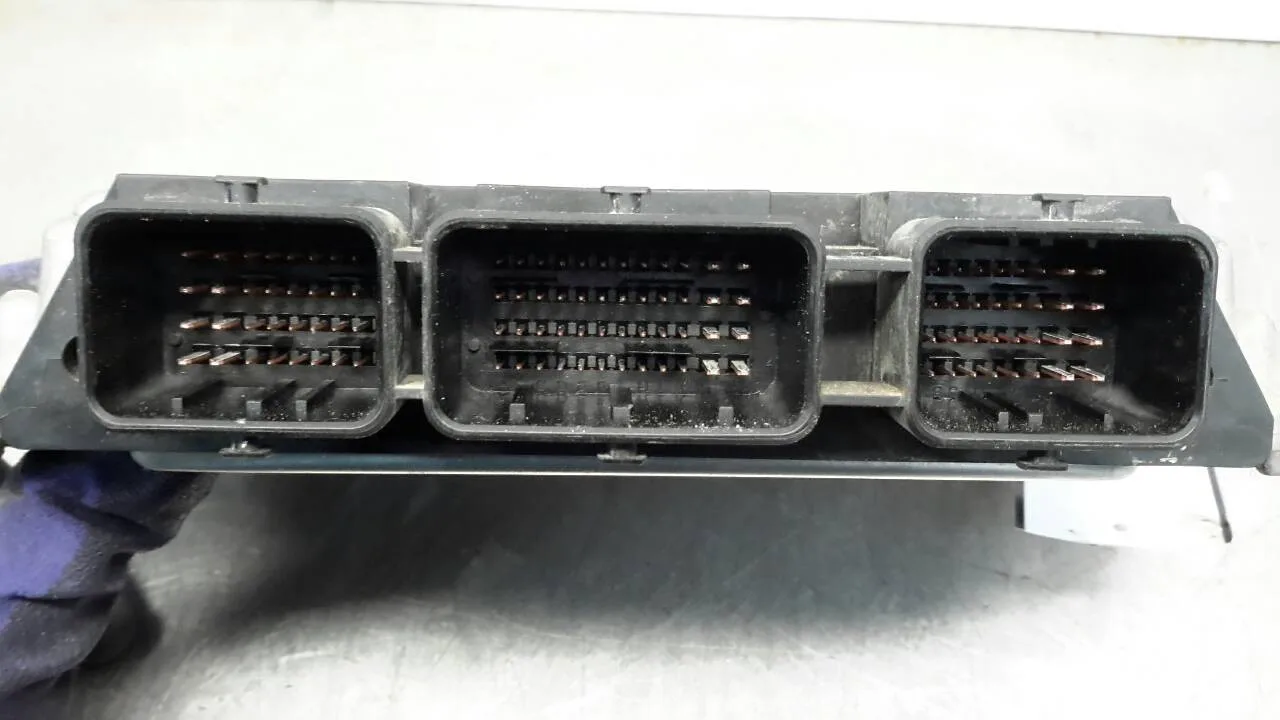 Centralita Motor Uce para Peugeot 206 Berlina