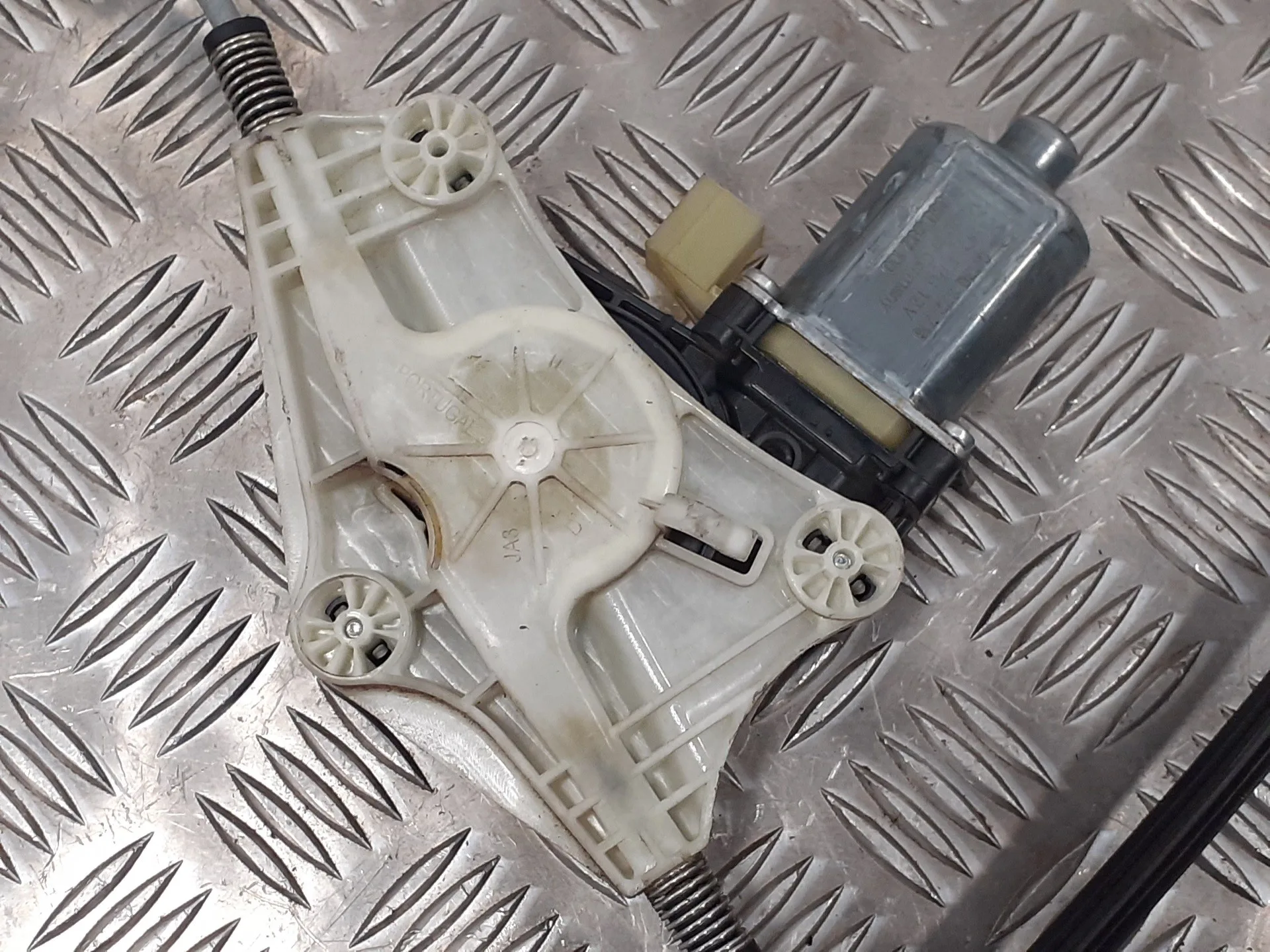 Elevalunas Delantero Derecho para Seat Leon (5F1)