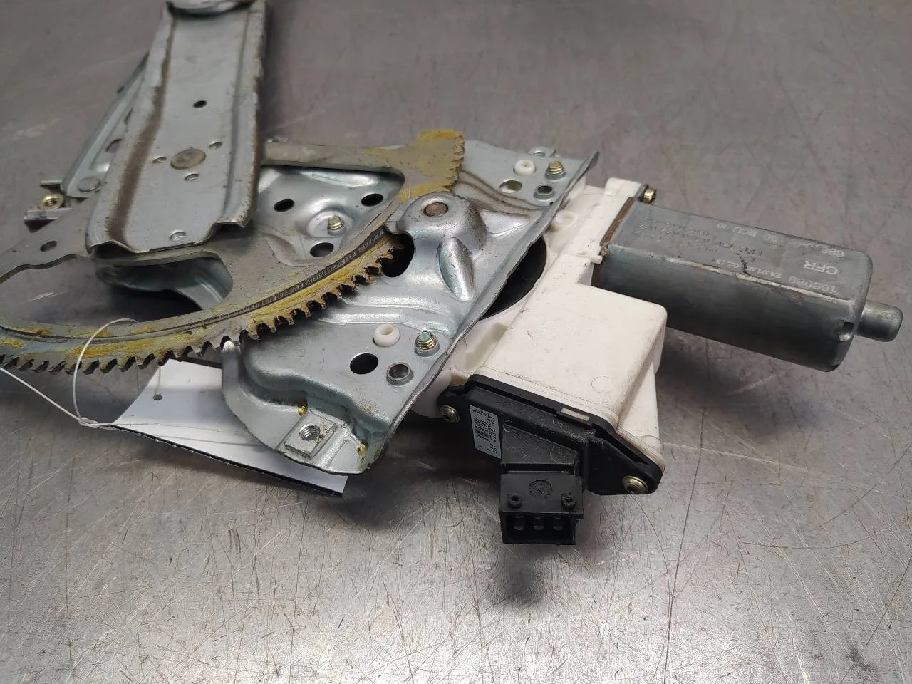 Elevalunas Delantero Derecho para Toyota Corolla (E12)